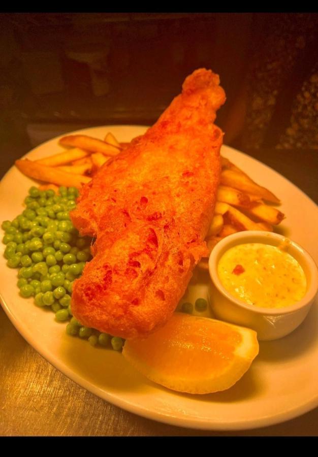 The Cock Hotel Bronllys 외부 사진